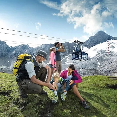 ゲストハウス Patricia 3*