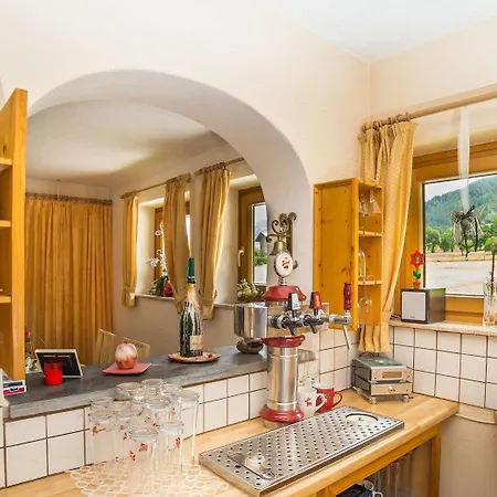 Patricia 招待所 3*